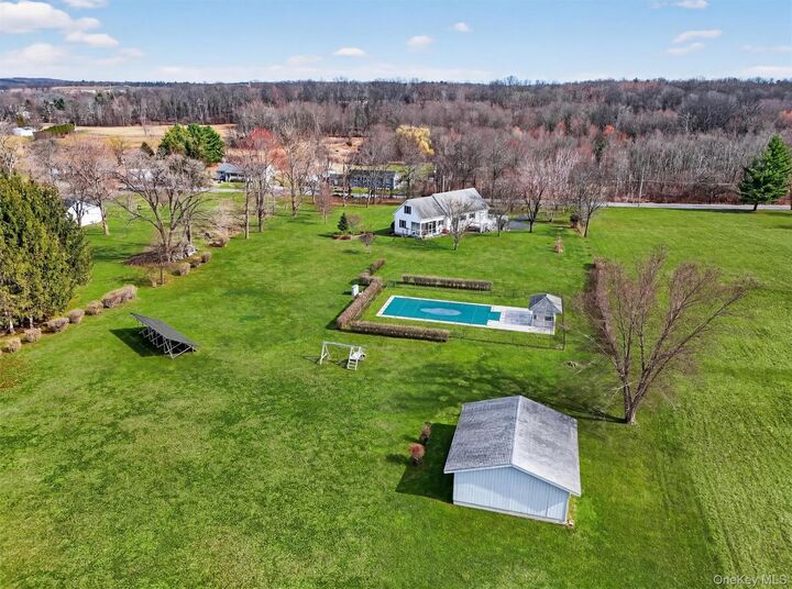 Property Photo:  280 Gillespie Street  NY 12566 