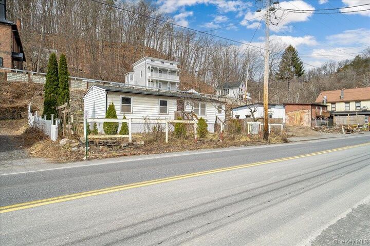 Property Photo:  599 Abeel Street  NY 12401 