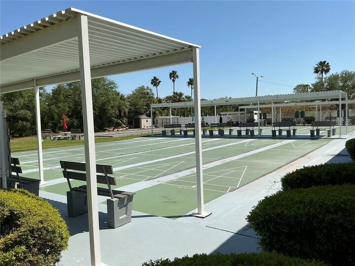 Property Photo:  9950 62nd Terrace N 404  FL 33708 