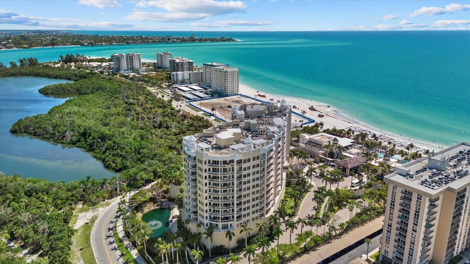 Property Photo:  1300 Benjamin Franklin Drive 501  FL 34236 