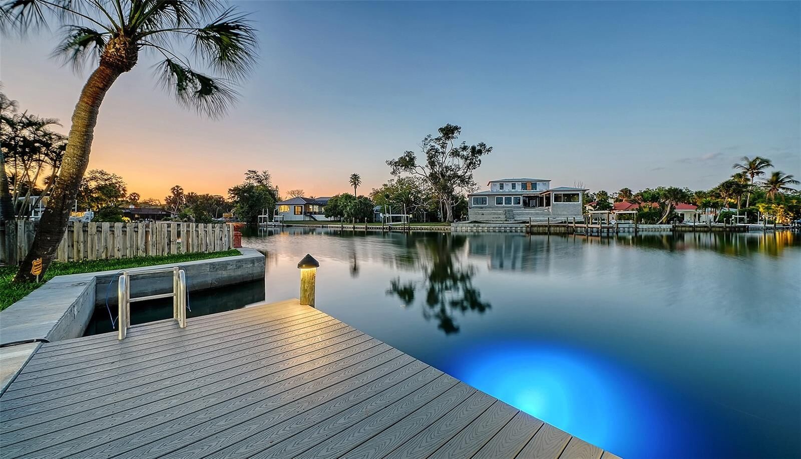 Property Photo:  339 Treasure Boat Way  FL 34242 
