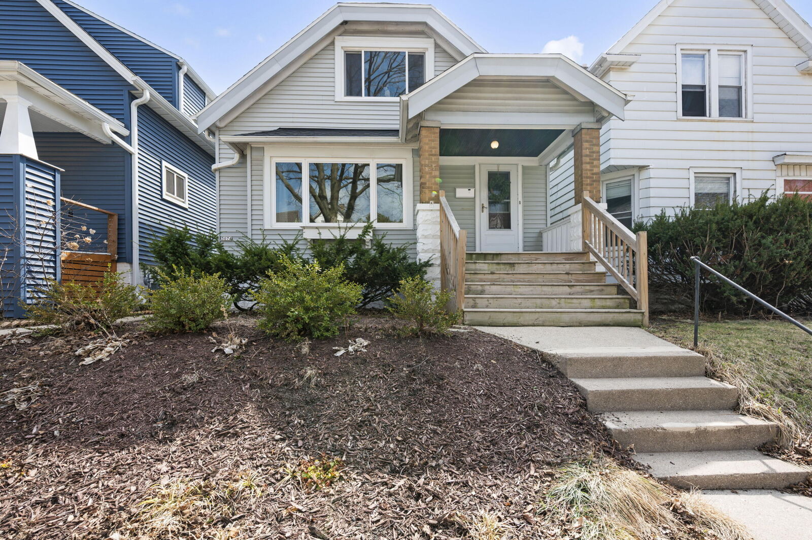 Property Photo:  307 E Rosedale Ave A  WI 53207 