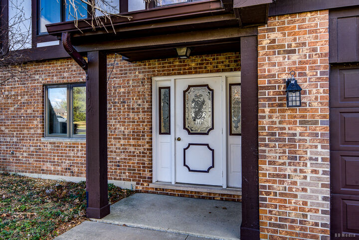 Property Photo:  9832 Terrace Court E 2B  IL 60464 