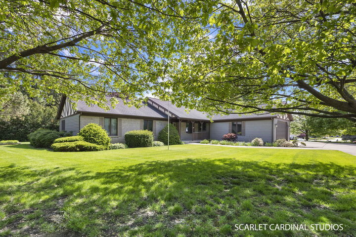 Property Photo:  5S440 Beau Bien Boulevard  IL 60540 