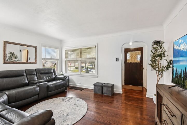 Property Photo: 9404 S 55th Court IL 60453