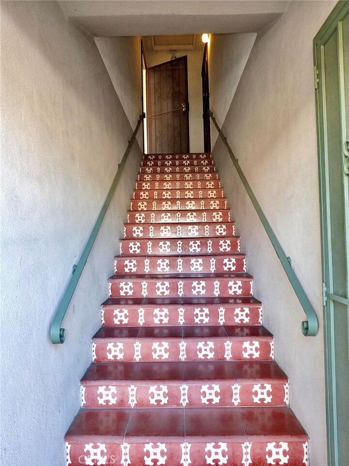 Property Photo:  1250 E East 3rd Street 7  CA 90802 