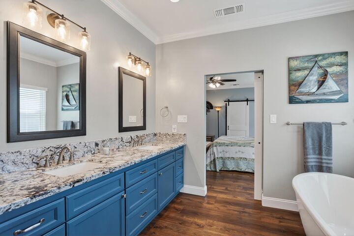 Property Photo: 2551 Avalon Drive CA 95821
