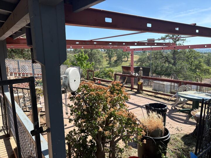 Property Photo:  4440 E Arbolada Drive  CA 95329 