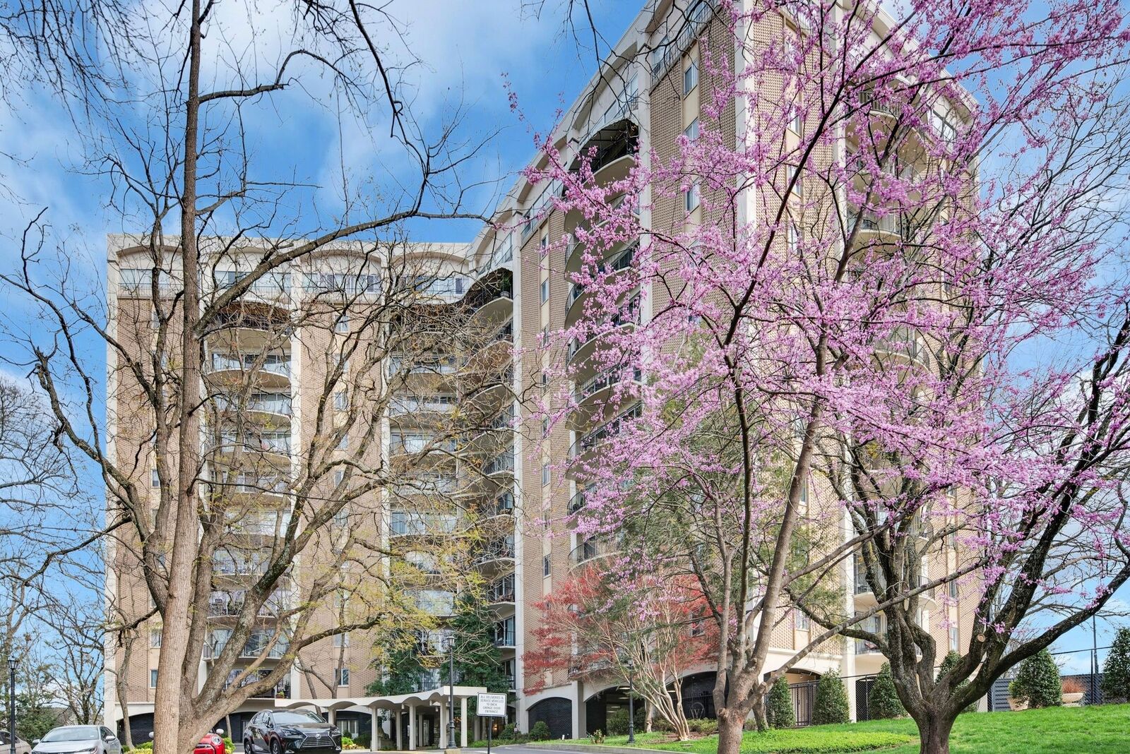 Property Photo:  4215 Harding Pike 402  TN 37205 