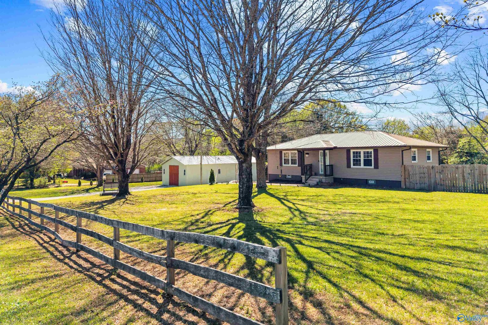 Property Photo: 3141 Dug Hill Road AL 35811