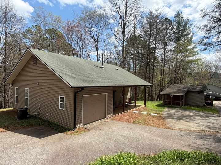 Property Photo:  365 Ruby Lane  GA 30559 