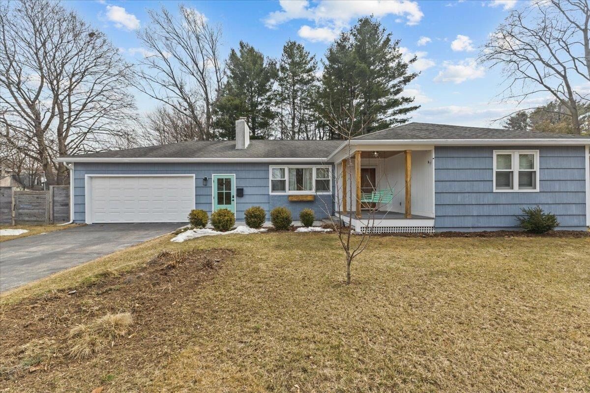 Property Photo:  21 Cross Parkway  VT 05408 