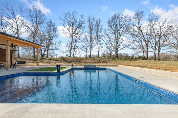 Property Photo:  6403 N Parliament Drive  AR 72601 