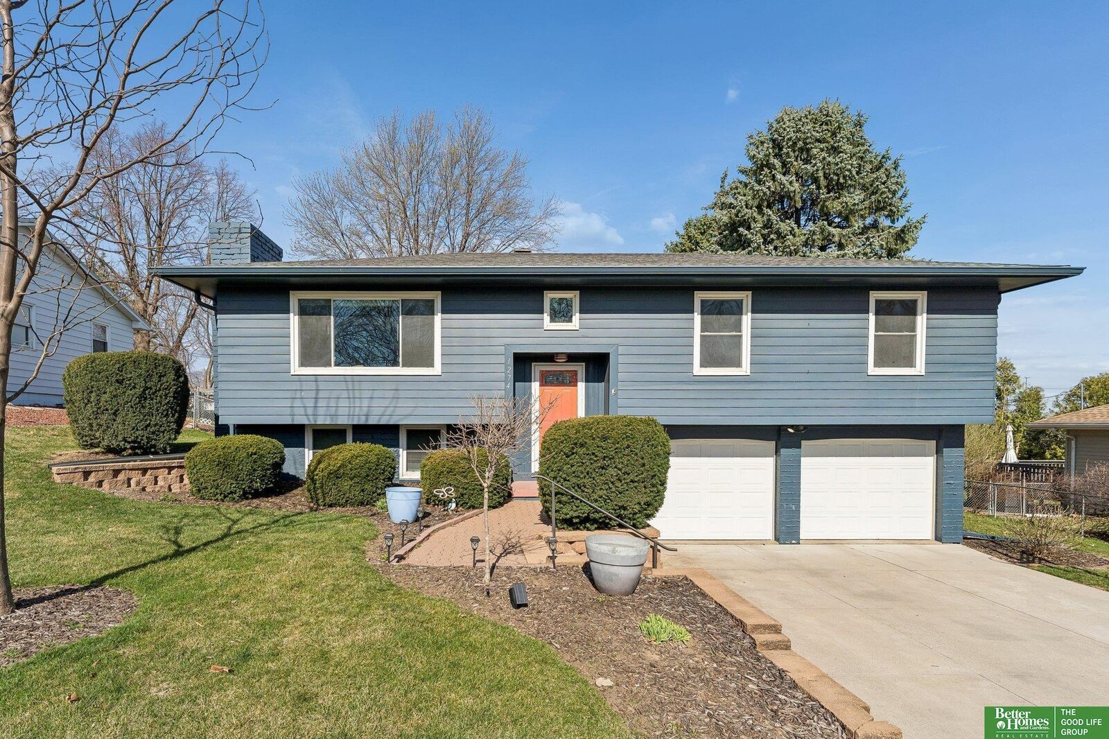 Property Photo: 1274 S 165 Avenue NE 68130