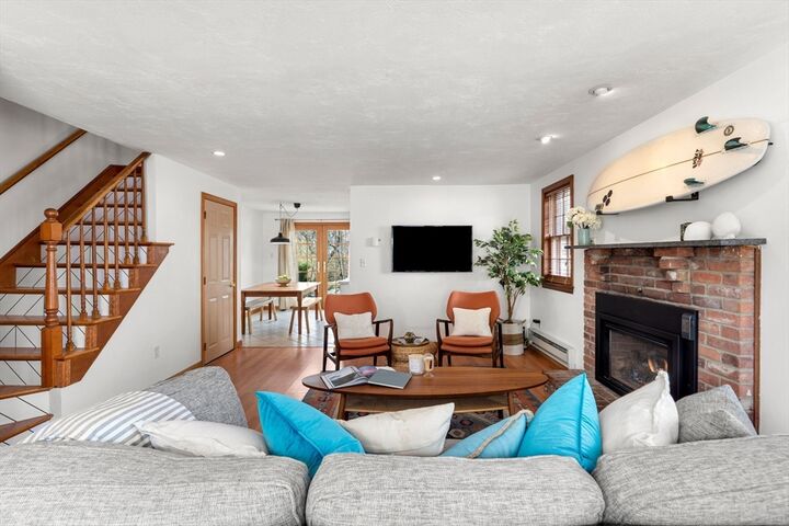 Property Photo:  23 Hillside Ave 23  MA 01945 