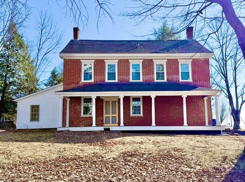 Property Photo:  278 E Main St  MA 01070 