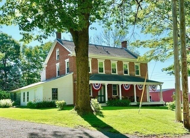 Property Photo: 278 E Main St MA 01070