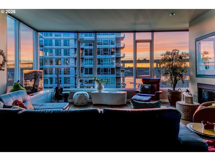 Property Photo:  1930 S River Dr W704  OR 97201 