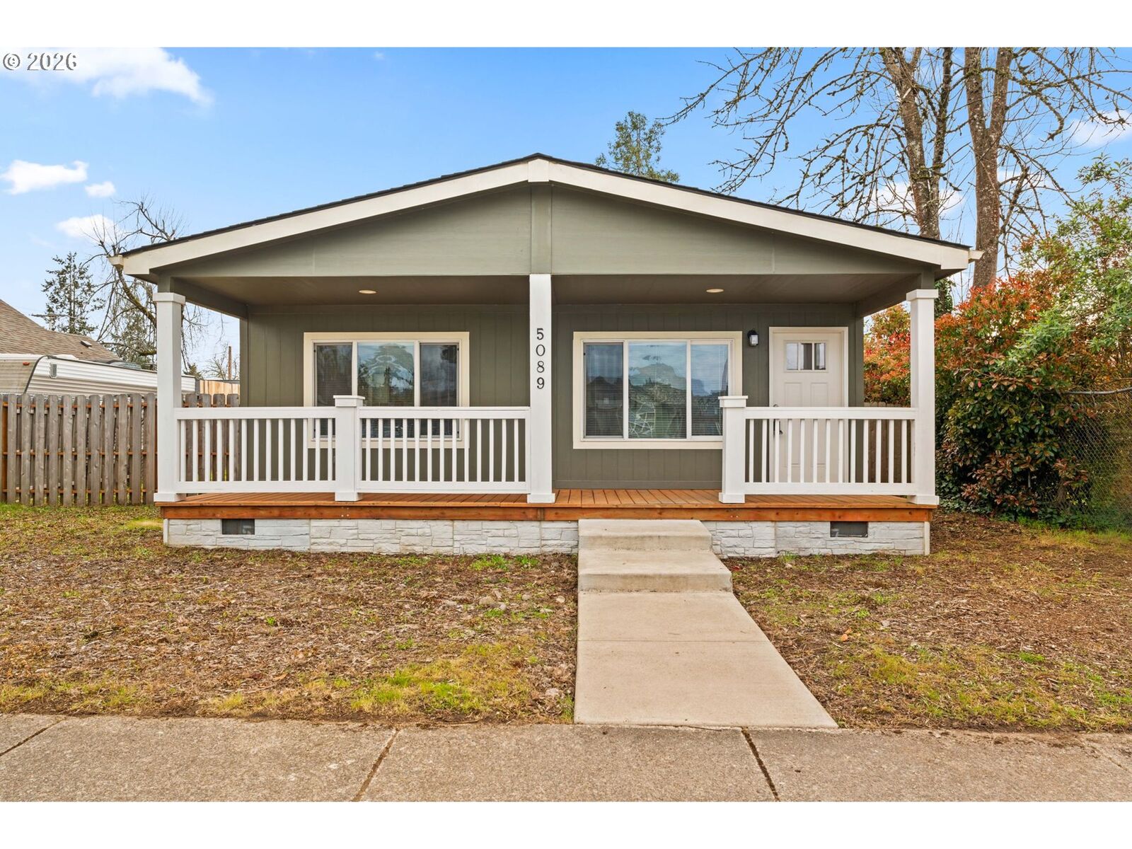 Property Photo:  5089 D St  OR 97478 