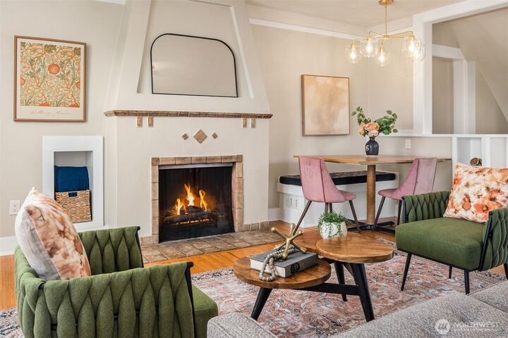 Property Photo:  5111 S Hudson Street  WA 98118 