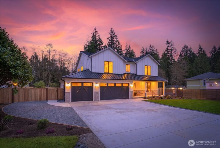 Property Photo:  22917  102nd Avenue SE  WA 98077 