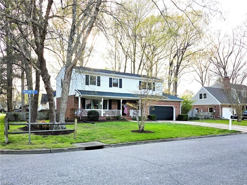 Property Photo: 420 Woodberry Dr VA 23322