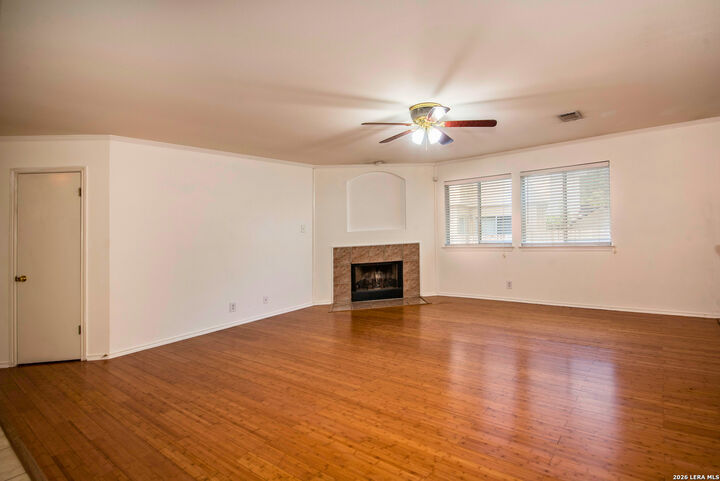 Property Photo:  7127 Still Hollow  TX 78244 