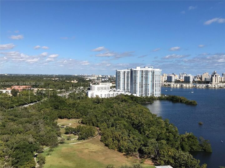Property Photo:  16385 Biscayne Blvd 2206  FL 33160 
