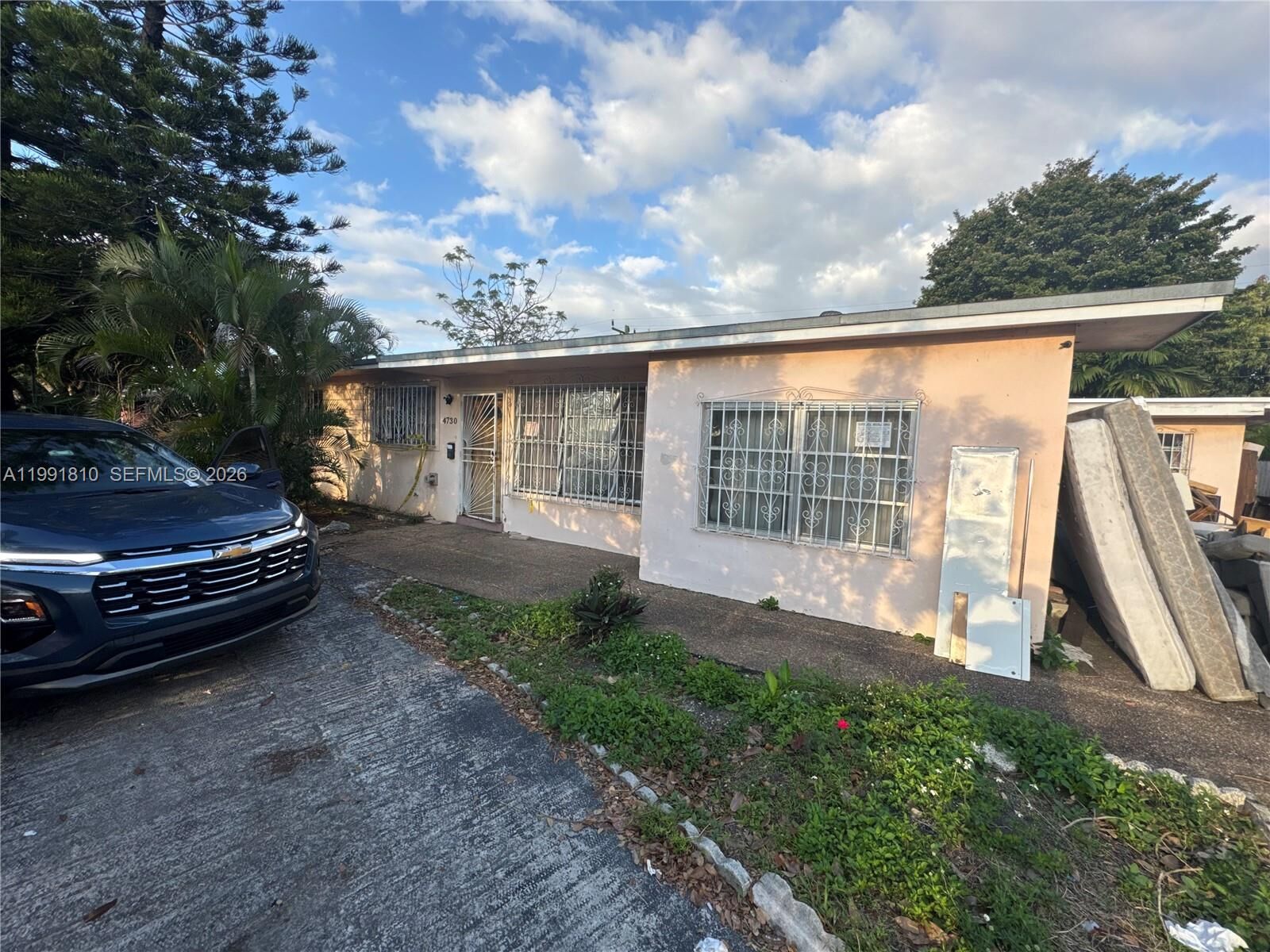Property Photo: 4730 W 8th Ave FL 33012