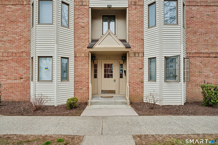 Property Photo:  149 Fountain Street 8  CT 06515 