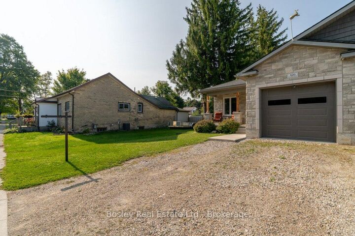 Property Photo: 420 Victoria Street ON N0G 2P0