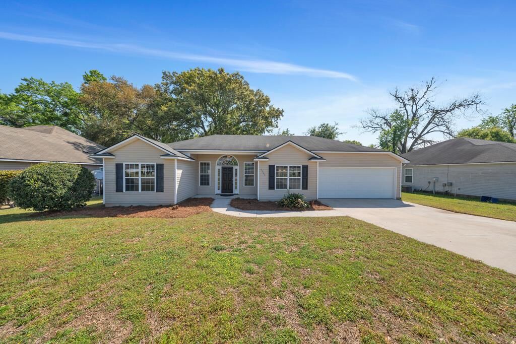 Property Photo:  5267 Branch Point Drive  GA 31605 