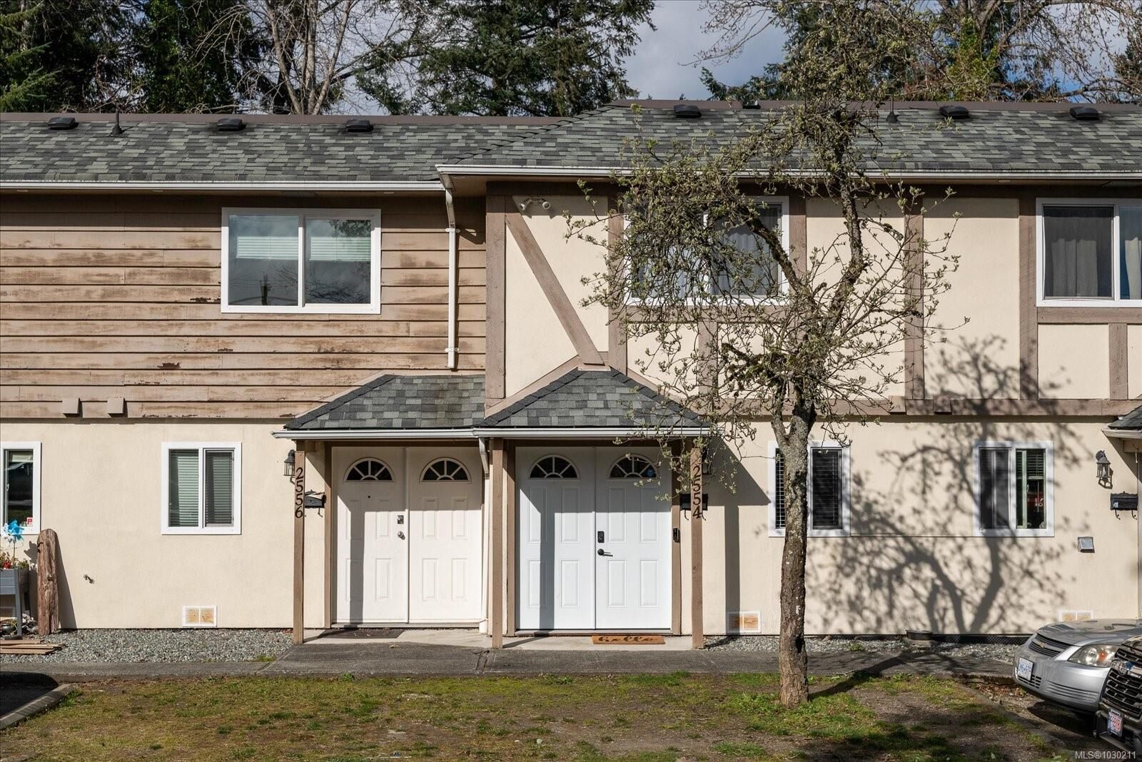 Property Photo: 2554 Highland Blvd BC V9S 3N8