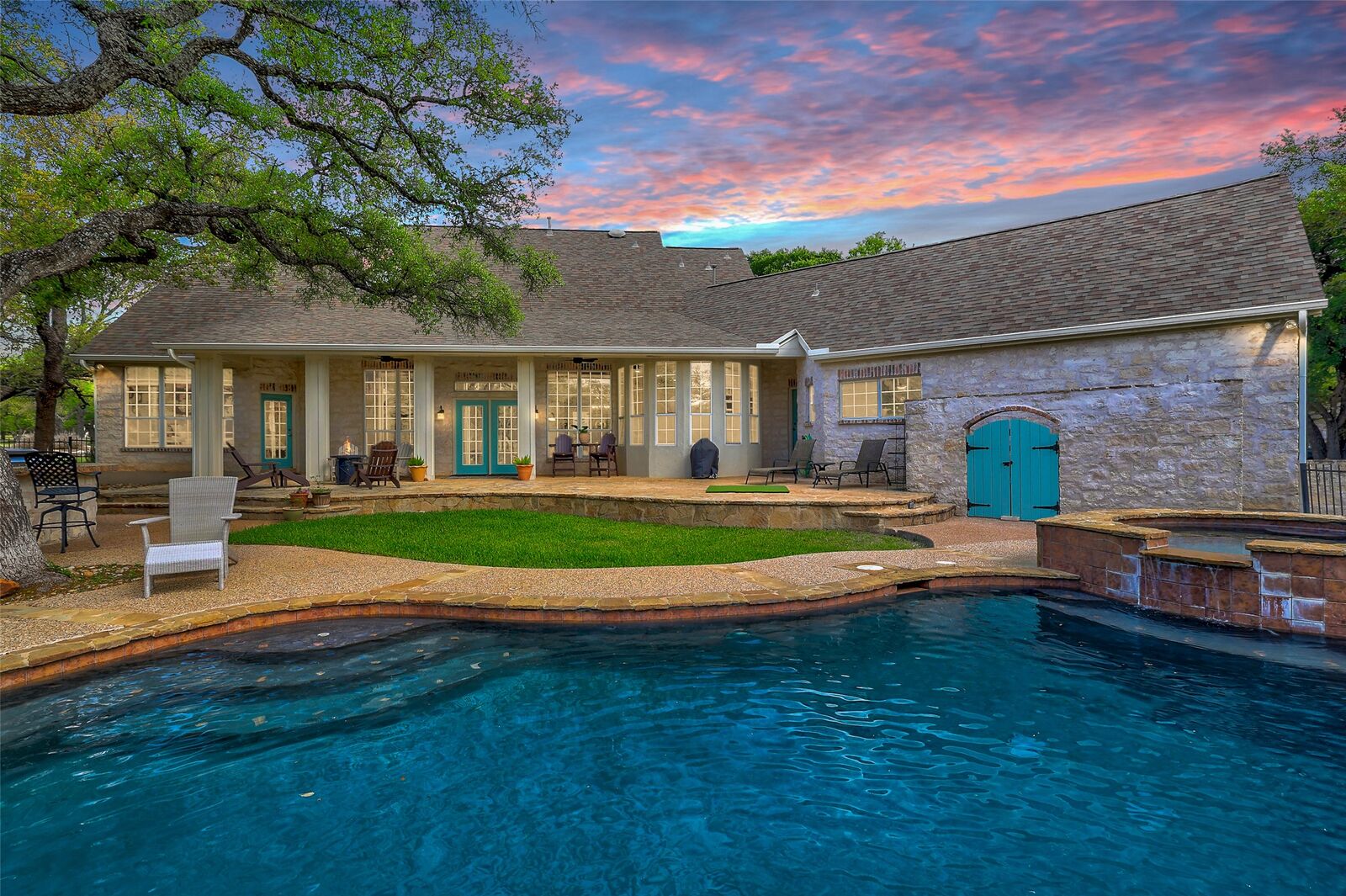 Property Photo: 426 Logan Ranch Road TX 78628