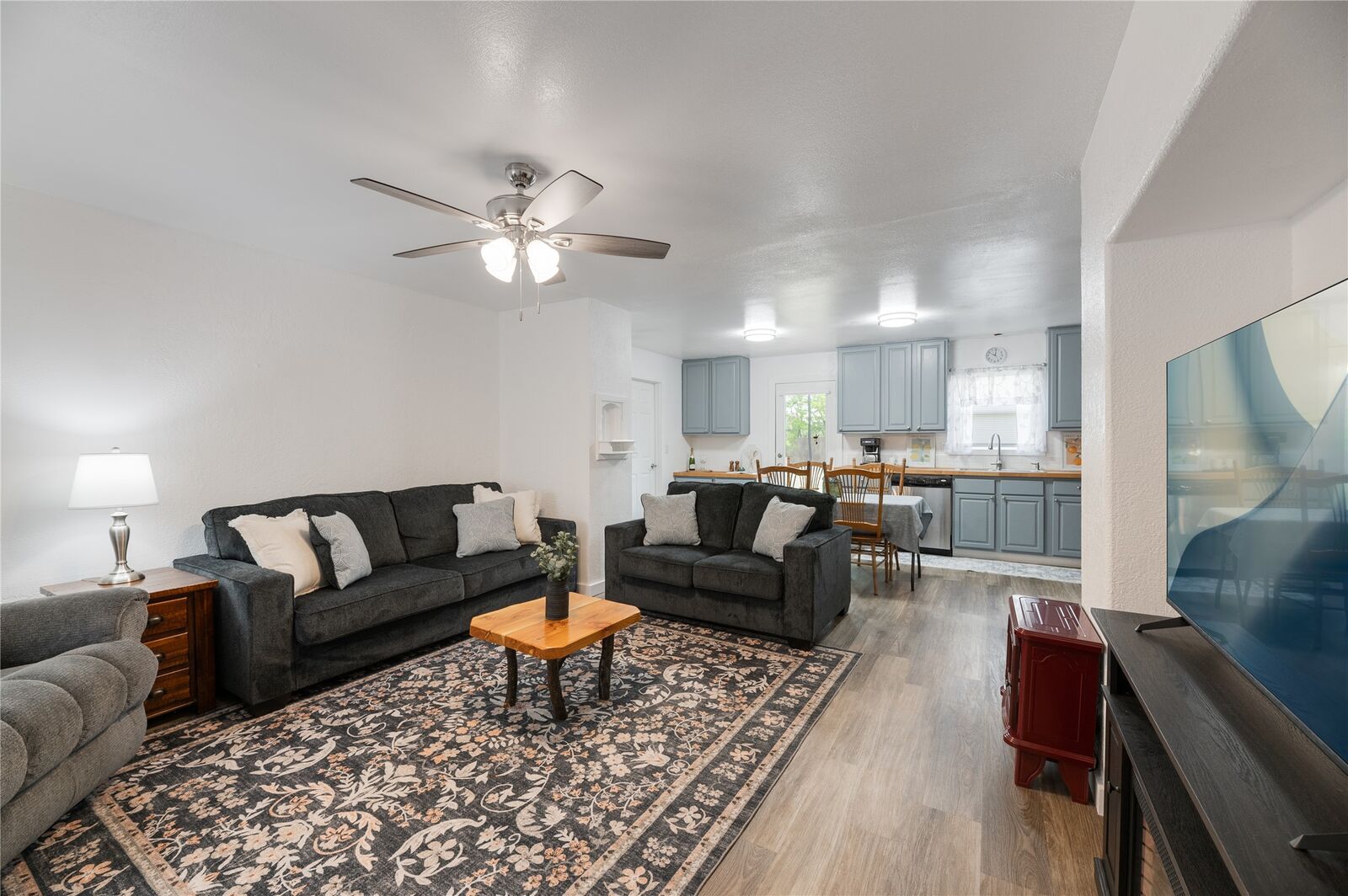 Property Photo:  445 W Vaughan Street  TX 78605 