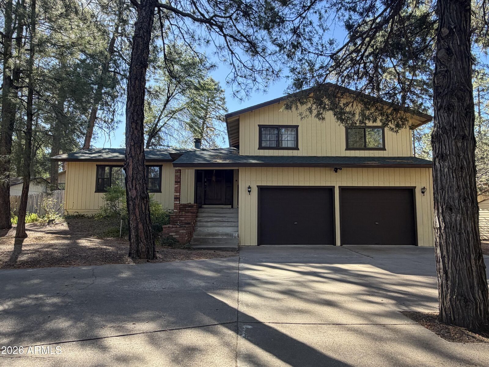 Property Photo:  1103 E Pineview Circle  AZ 85541 