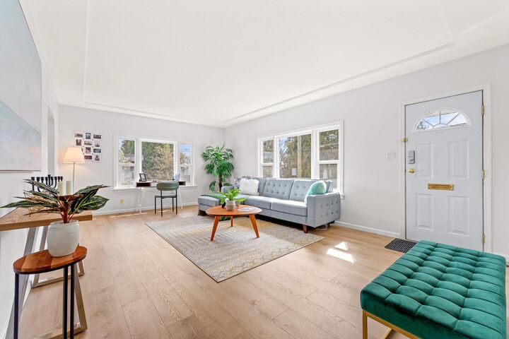 Property Photo: 341 Sherbrooke Street BC V3L 3M4