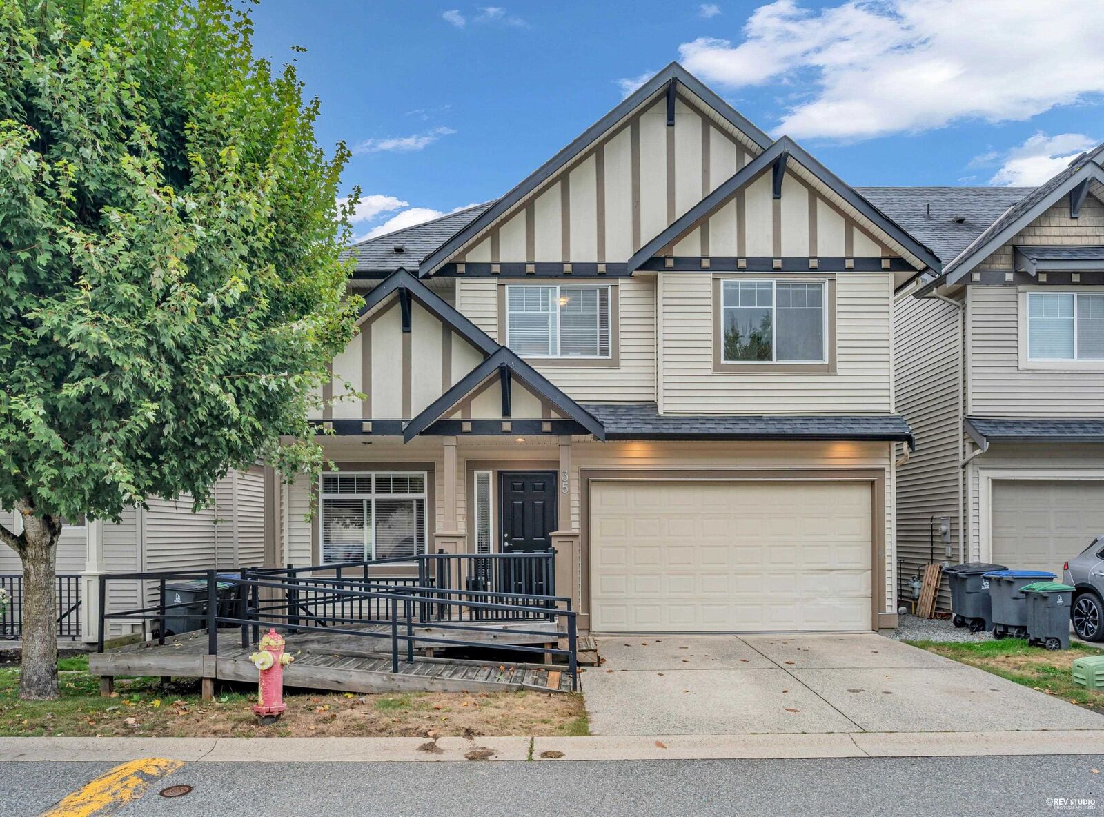 Property Photo: 6195 168 Street 35 BC V3S 3X9
