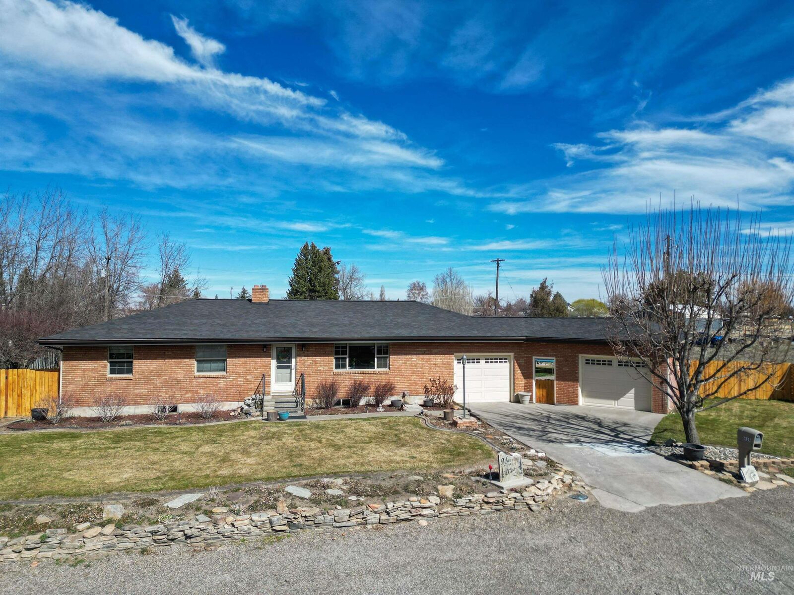 Property Photo:  624 20th St.  ID 83350 