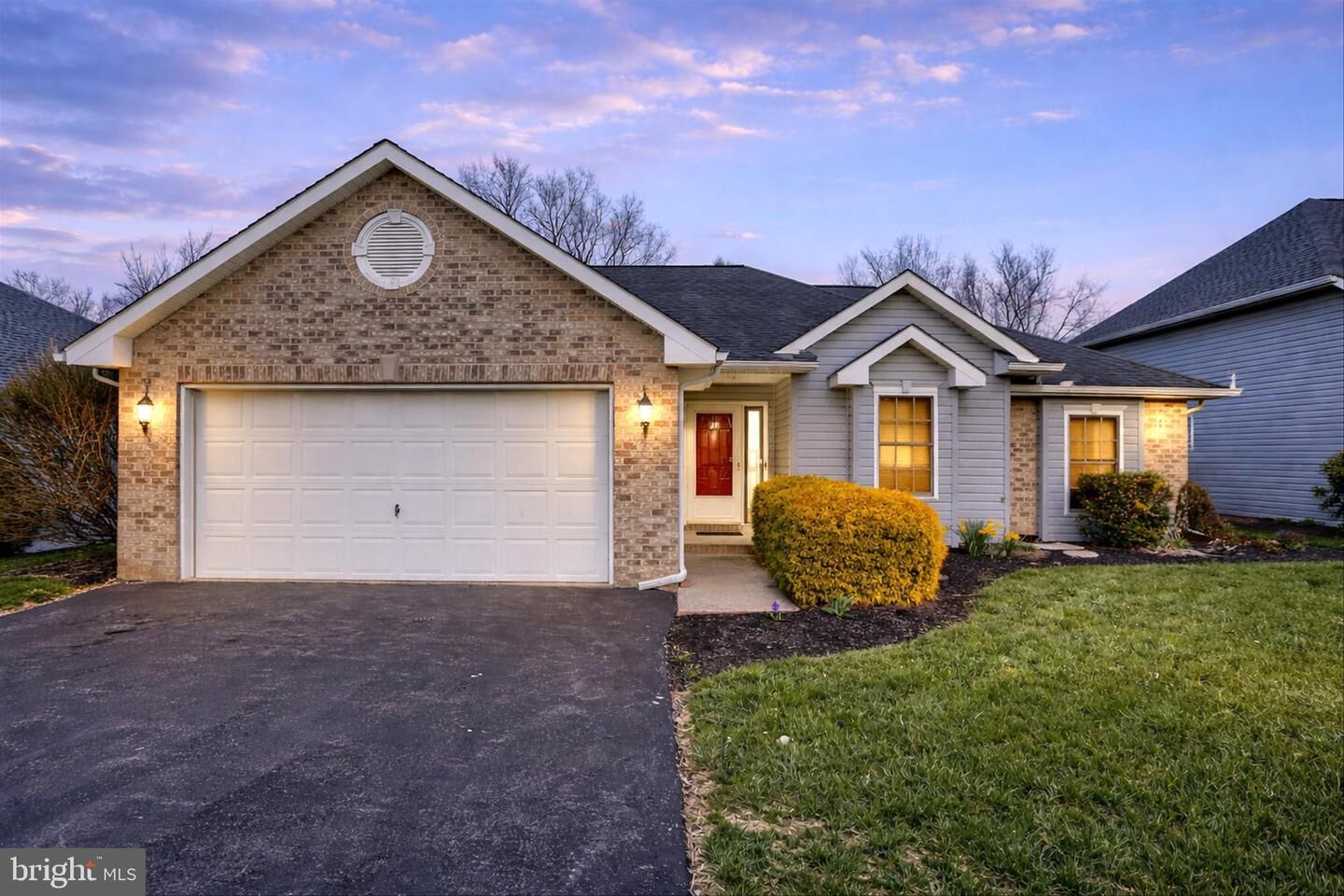 Property Photo:  28 Longwood Drive  PA 17050 