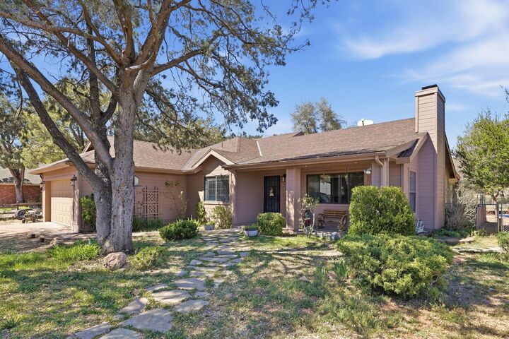 Property Photo: 1900 W Fairway Lane AZ 85541