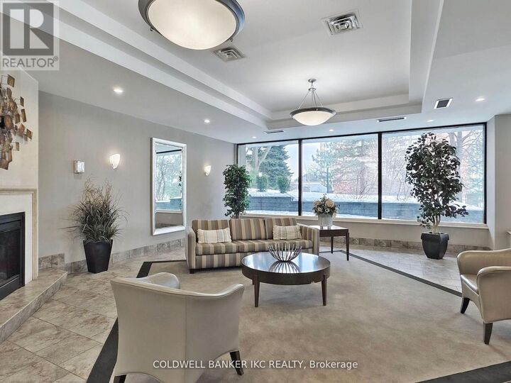 Property Photo:  4235 Sherwoodtowne Boulevard 1001  ON L4Z 1W3 