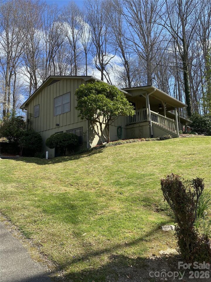 Property Photo:  125 Harmon Avenue  NC 28745 