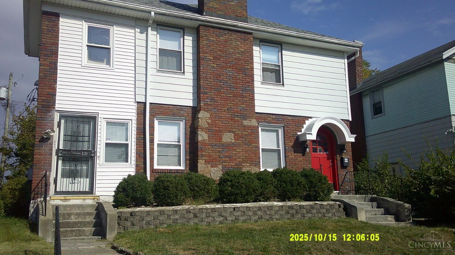 Property Photo:  1802 Lawn Ave  OH 45237 