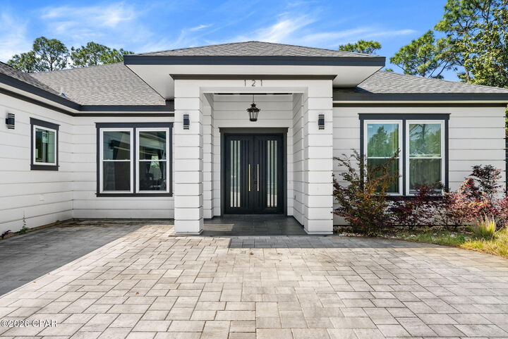 Property Photo:  121 Rusty Gans Drive  FL 32408 