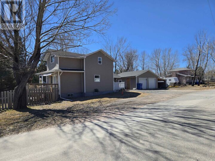 Property Photo:  1 Gerald St  ON P9N 4H9 