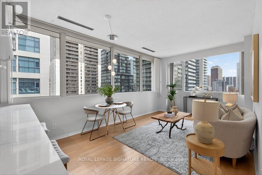 1 bed Toronto (Church-Yonge Corridor) home for sale: 555 Yonge Street ...