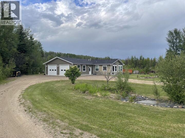 34 Pebble Drive — photo 1
