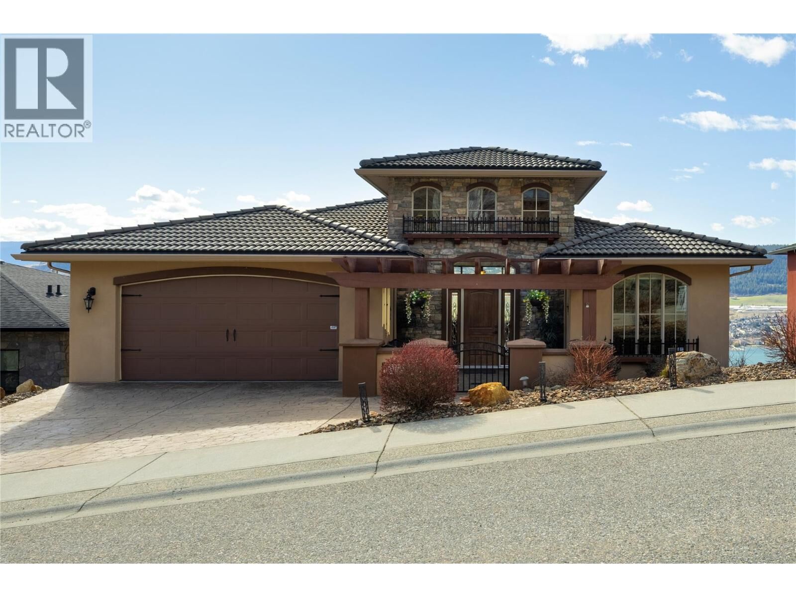 Property Photo: 212 Harvest Court BC V1H 1Z8