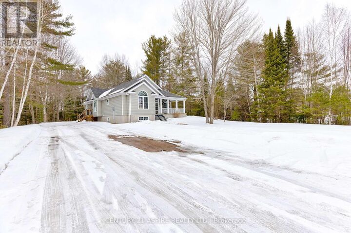 Photo de la propriété:  544 Achray Road  ON K8A 6W7 